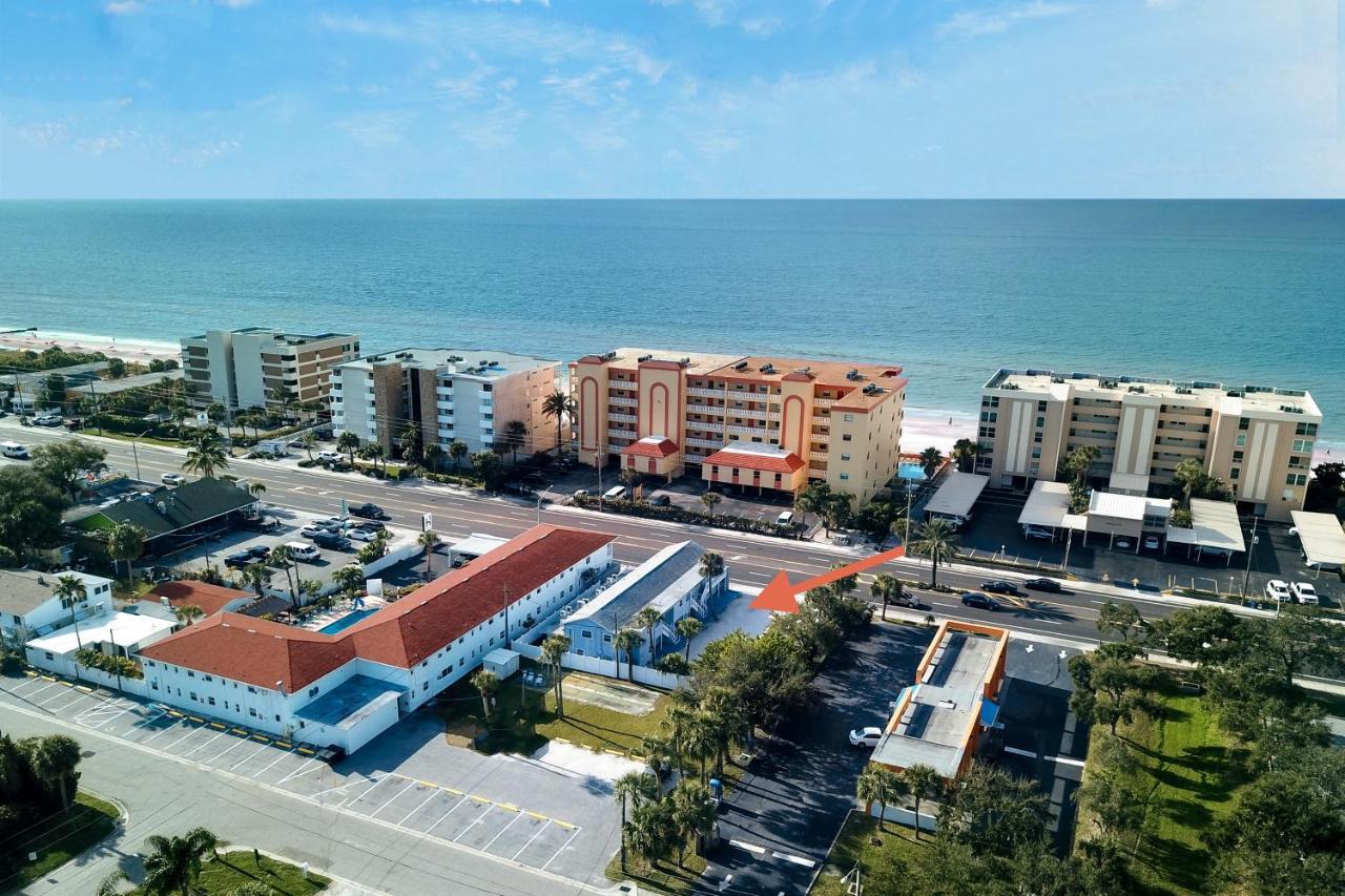 The Palm Condos Сейнт Пийт Бийч Екстериор снимка