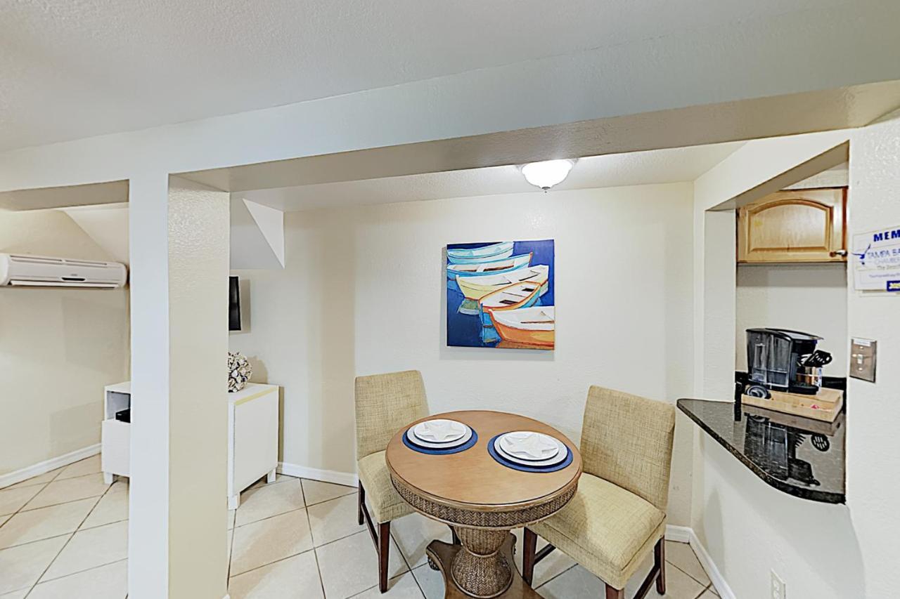 The Palm Condos Сейнт Пийт Бийч Екстериор снимка